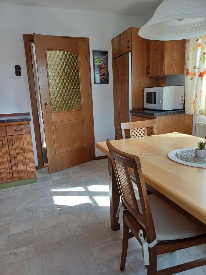 Ferienwohnung Wenzl Schnaitsee エクステリア 写真