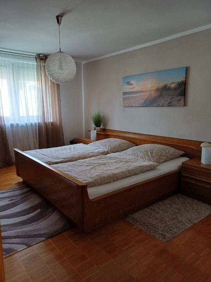 Ferienwohnung Wenzl Schnaitsee エクステリア 写真