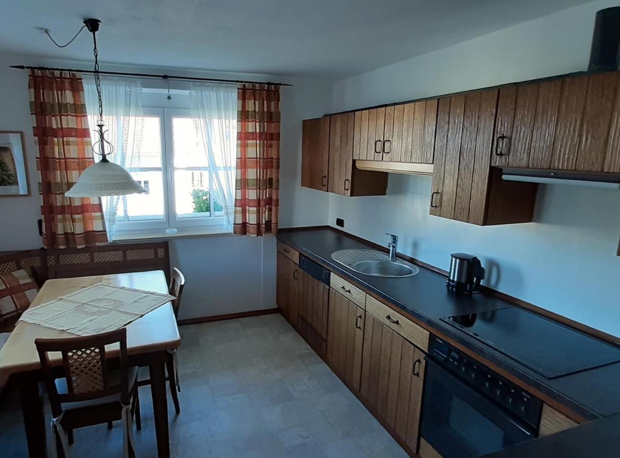 Ferienwohnung Wenzl Schnaitsee エクステリア 写真